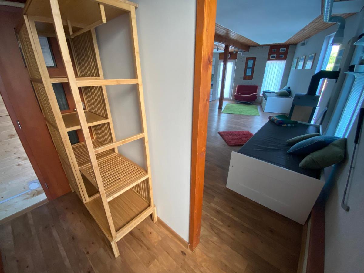 U Vrabcaka Apartment Zlonin Luaran gambar